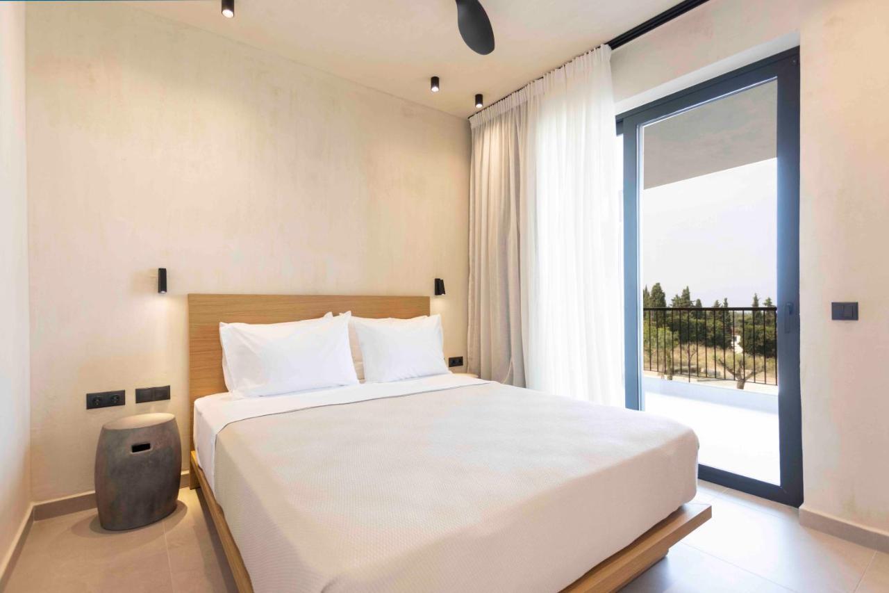 Pnoes Luxury Suites Paliouri Ngoại thất bức ảnh