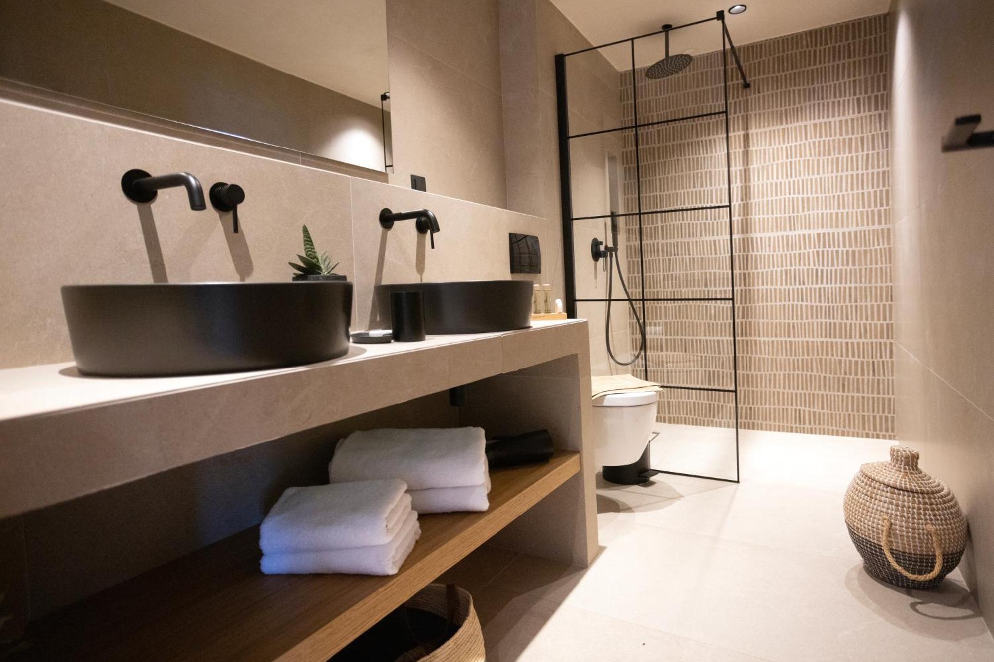 Pnoes Luxury Suites Paliouri Ngoại thất bức ảnh