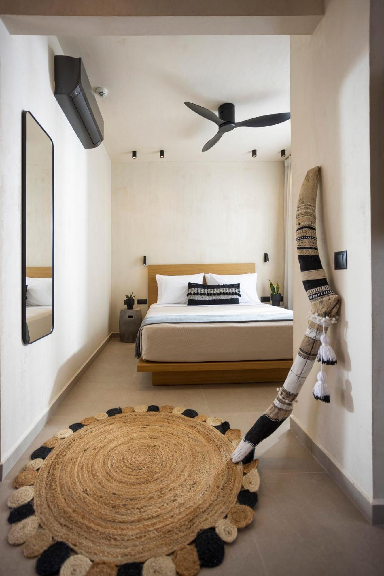 Pnoes Luxury Suites Paliouri Ngoại thất bức ảnh