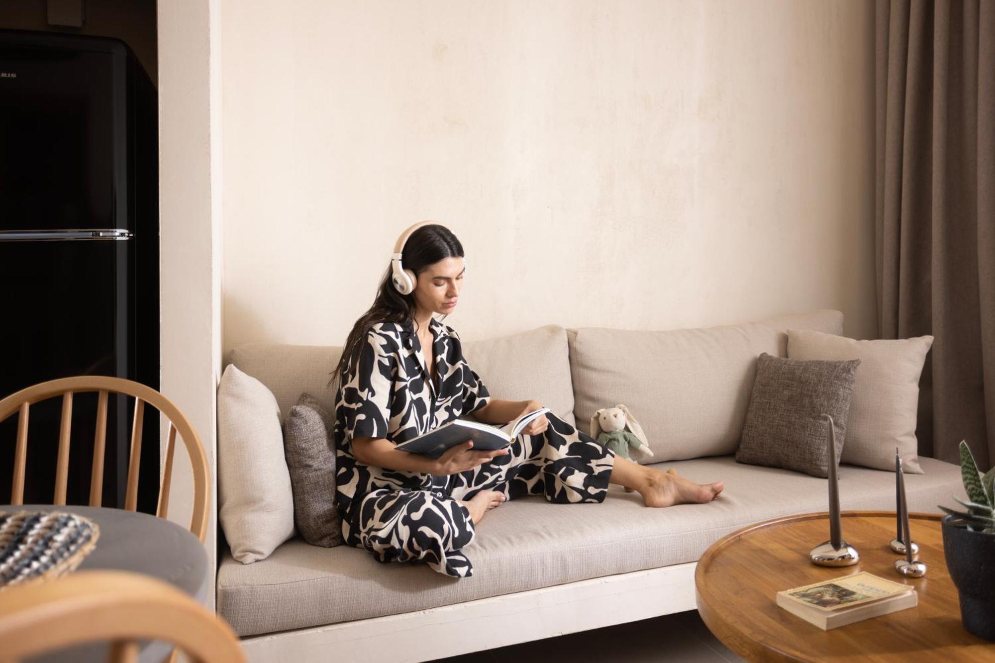 Pnoes Luxury Suites Paliouri Ngoại thất bức ảnh