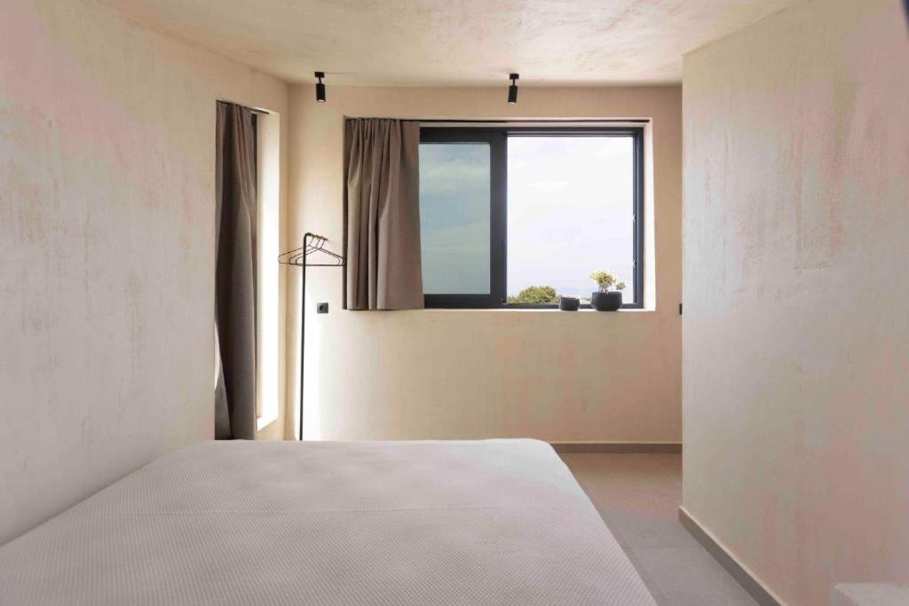Pnoes Luxury Suites Paliouri Ngoại thất bức ảnh